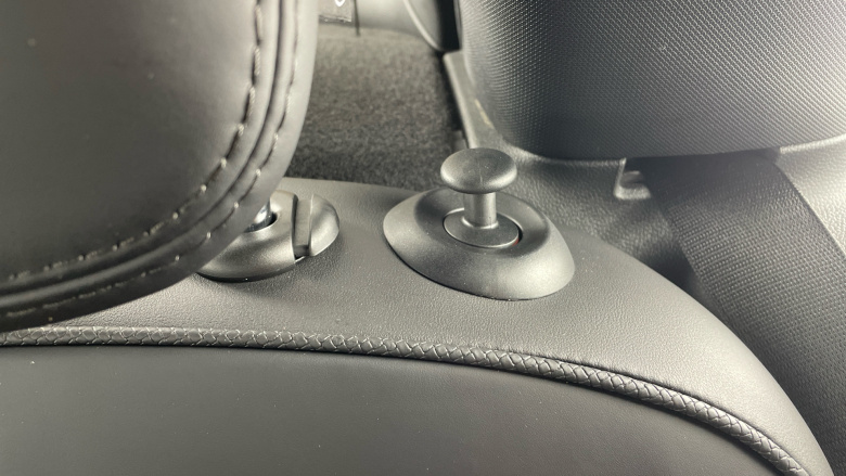 MINI Hatchback 1.5 Cooper Exclusive Premium 5dr Petrol Hatchback